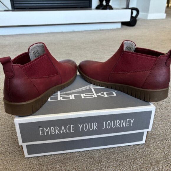 Dasko Women's Louisa Burnished Calf Red Leather Booties in Perfect Condition - Picture 6 of 8